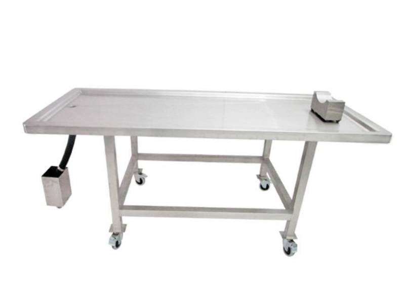 Mesa sencilla con freno de pie